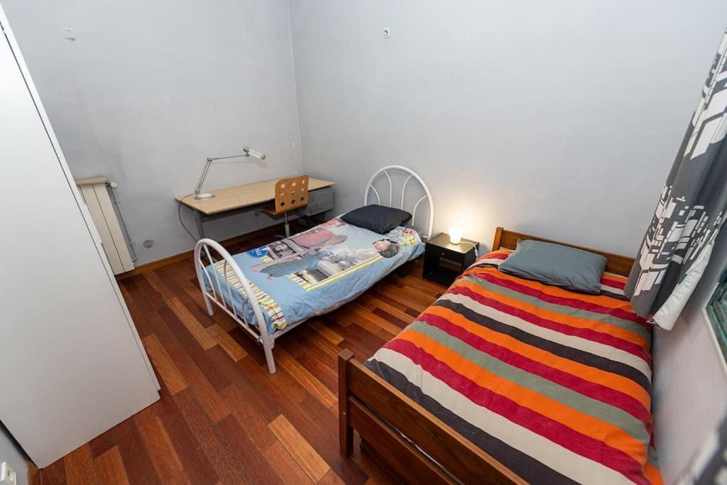 Anna-Maria : Grand Appartement 10 Personnes+Parking Prive -Actif+ Location- Marseille Exteriör bild