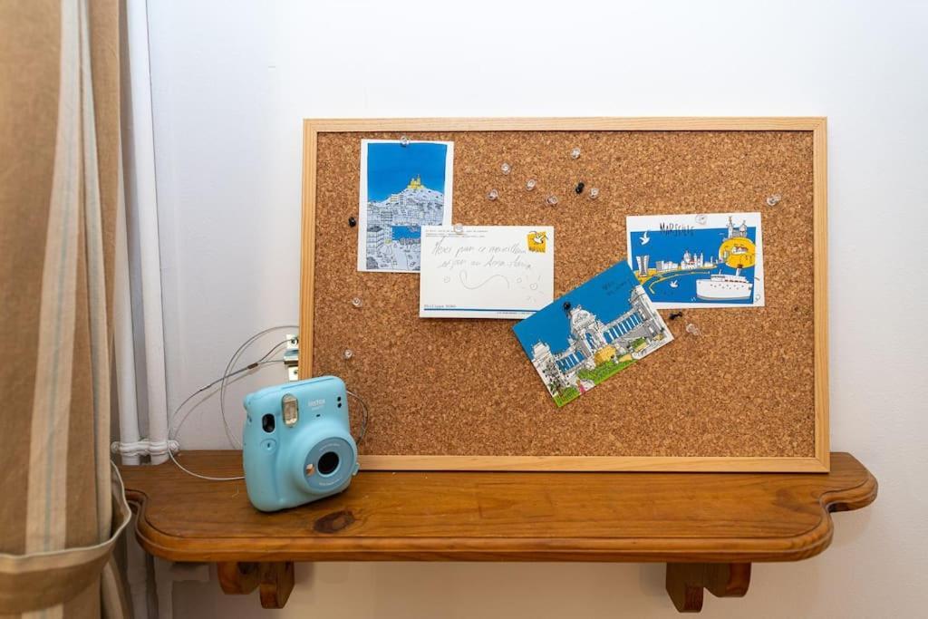 Anna-Maria : Grand Appartement 10 Personnes+Parking Prive -Actif+ Location- Marseille Exteriör bild
