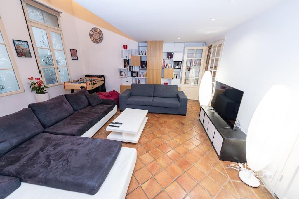 Anna-Maria : Grand Appartement 10 Personnes+Parking Prive -Actif+ Location- Marseille Exteriör bild